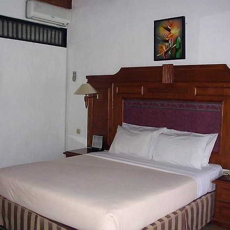 Adika Sari Bungalows Legian Exterior foto